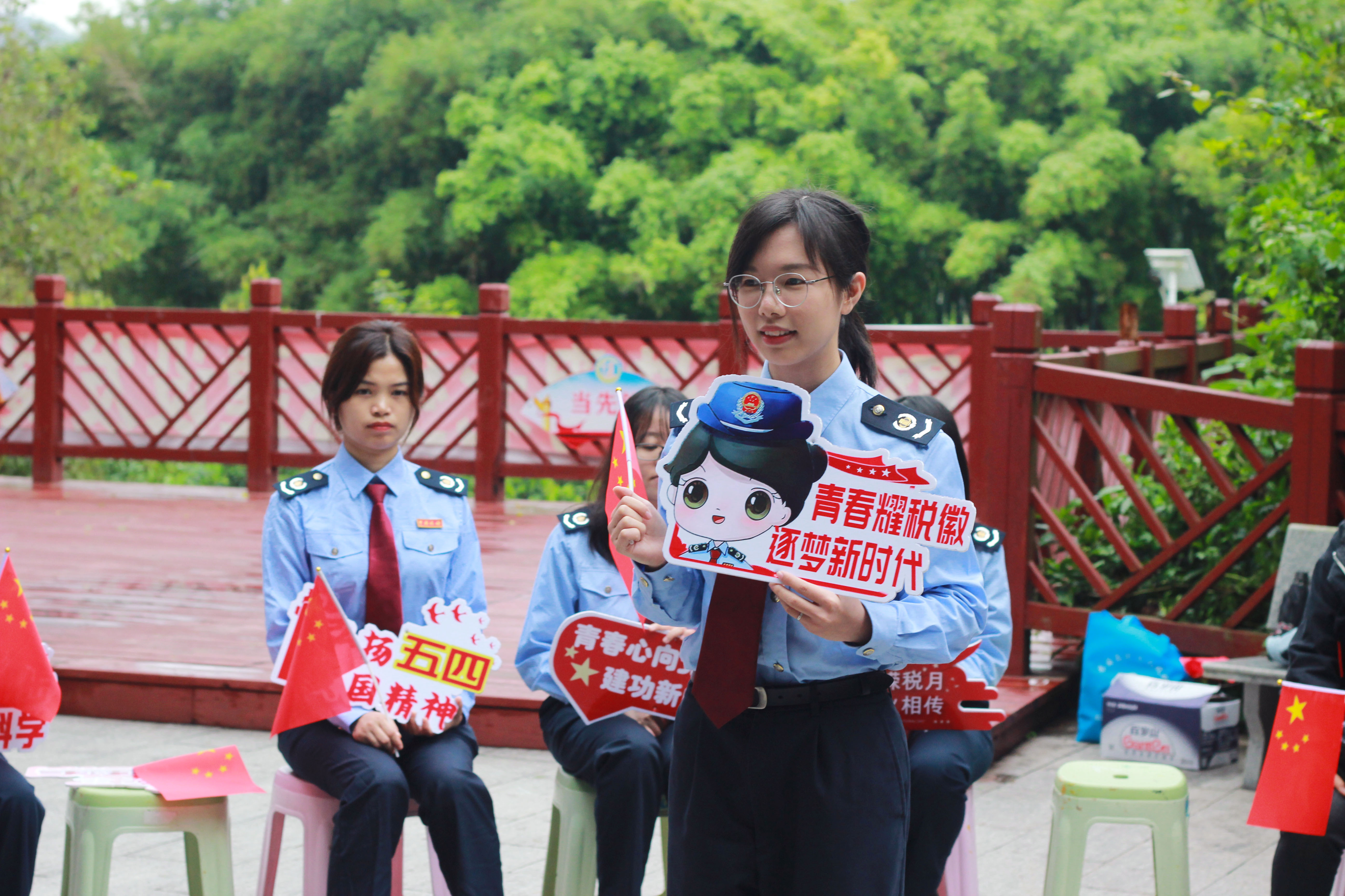 郁南縣稅務局團支部學黨史 談體悟 賡續精神血脈 凝聚青年力量——稅務青年干部談體悟2.jpg